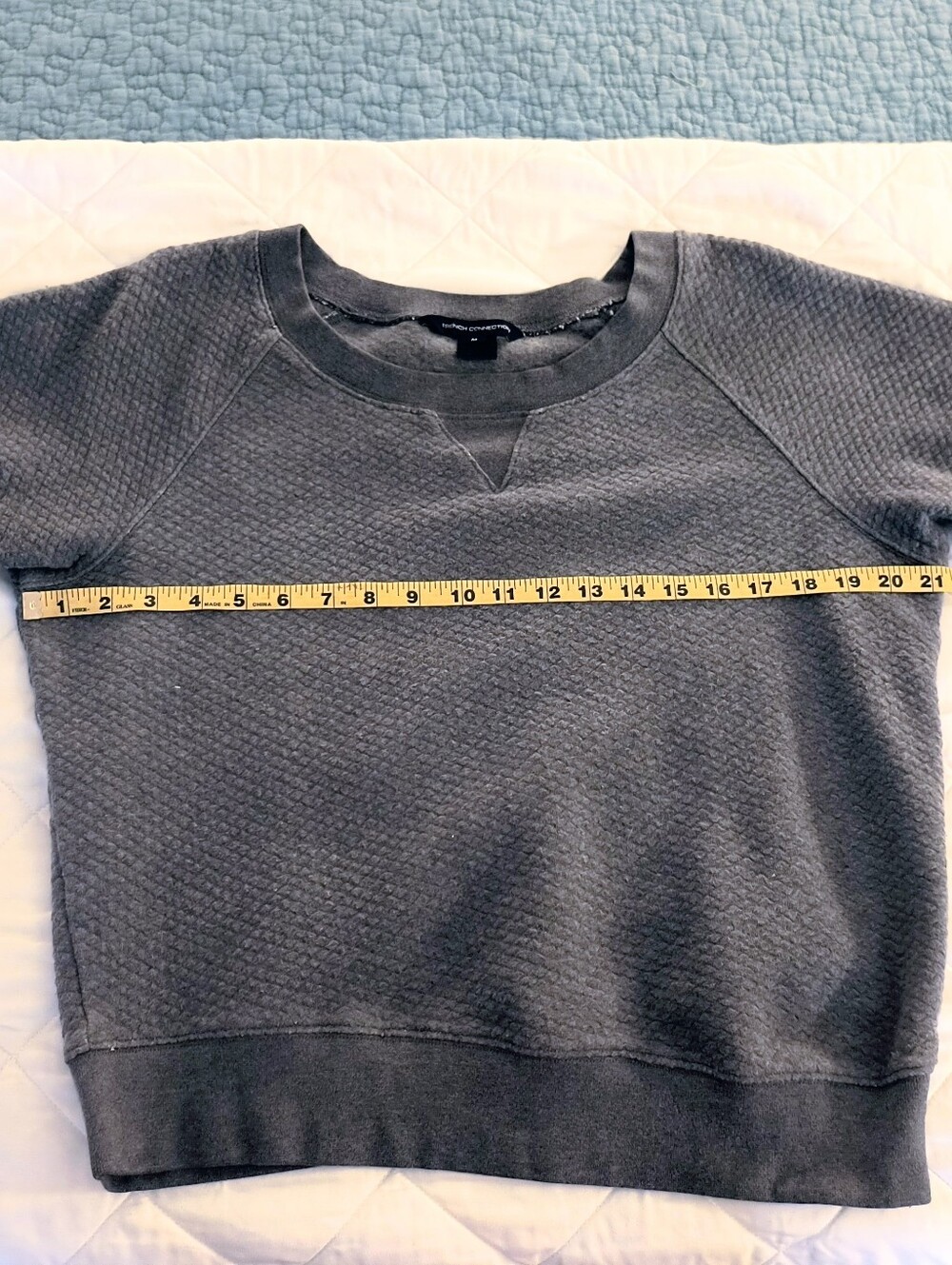 Textured Three Quarter Sleeve Sweatshirt - Gray